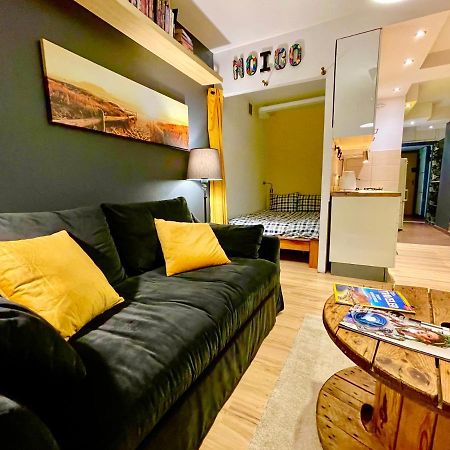 Forum Metro Wifi 1Gbs 70'Tv Netflix Hbo Appletv Varsovia Exterior foto